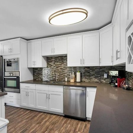 Epicurean Remodel In Central Location. Сиэтл Экстерьер фото