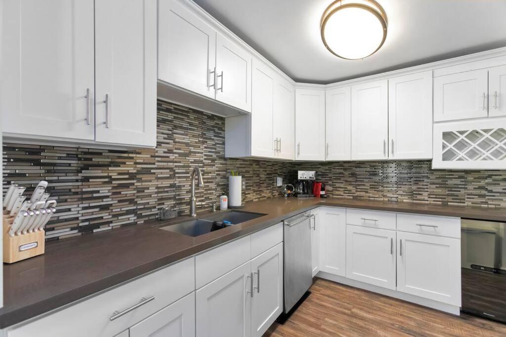 Epicurean Remodel In Central Location. Сиэтл Экстерьер фото