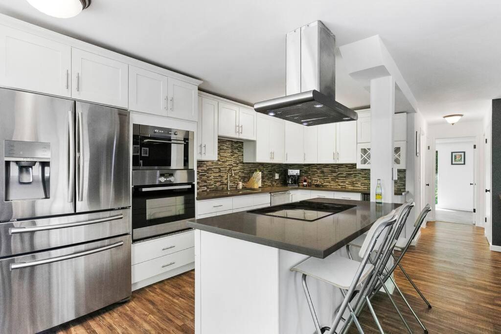Epicurean Remodel In Central Location. Сиэтл Экстерьер фото